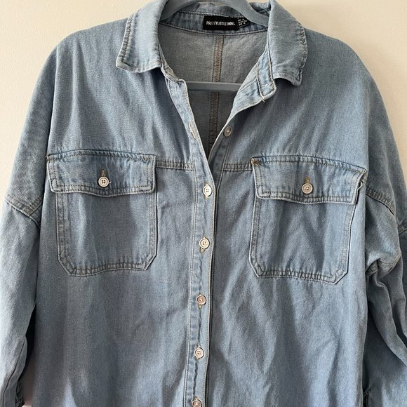Pretty Little Thing Long Sleeve Lightwash Denim Jean Dress US sz 4 UK sz 8 - Picture 2 of 12